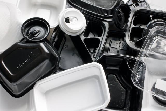 プラスチック容器のごみ